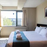 Rooms25 ホテル