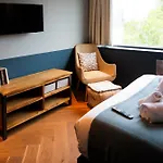 ホテル Rooms25