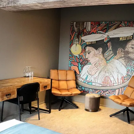 Rooms25