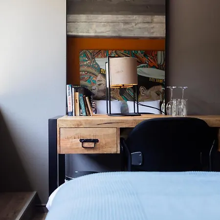 Rooms25