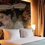 Hotel Rooms25